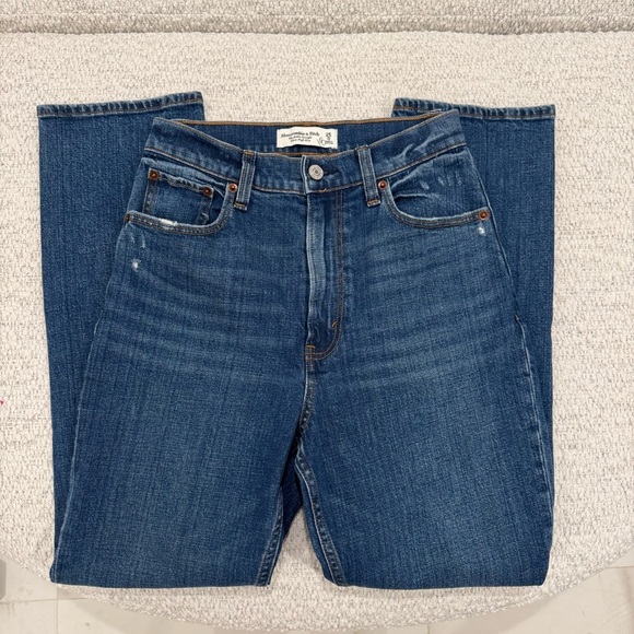 Abercrombie & Fitch Ankle Straight Ultra High Rise Curve Love Jeans - Picture 2 of 5